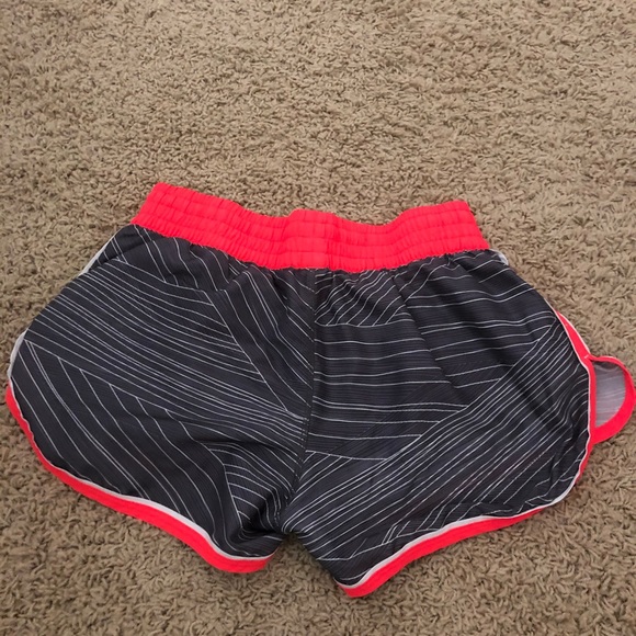 UA running shorts - Picture 2 of 3